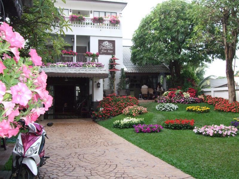 Rachamankha Flora House Hotel Chiang Mai Buitenkant foto