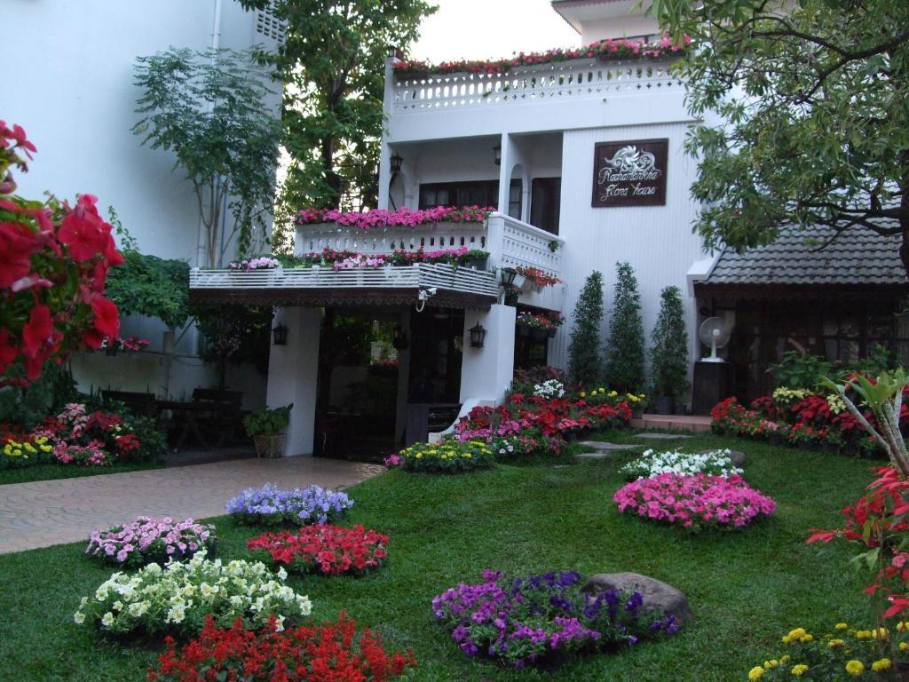 Rachamankha Flora House Hotel Chiang Mai Buitenkant foto